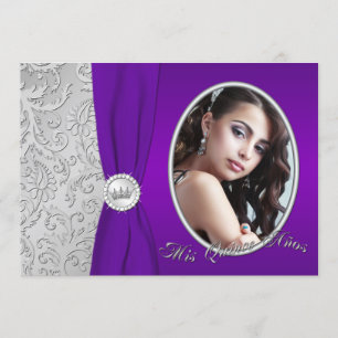 Invitación a Quinceañera con foto morada y platead