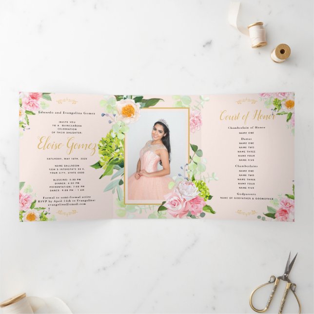 Invitación a Quinceanera de Peach Floral Trifold (Interior)