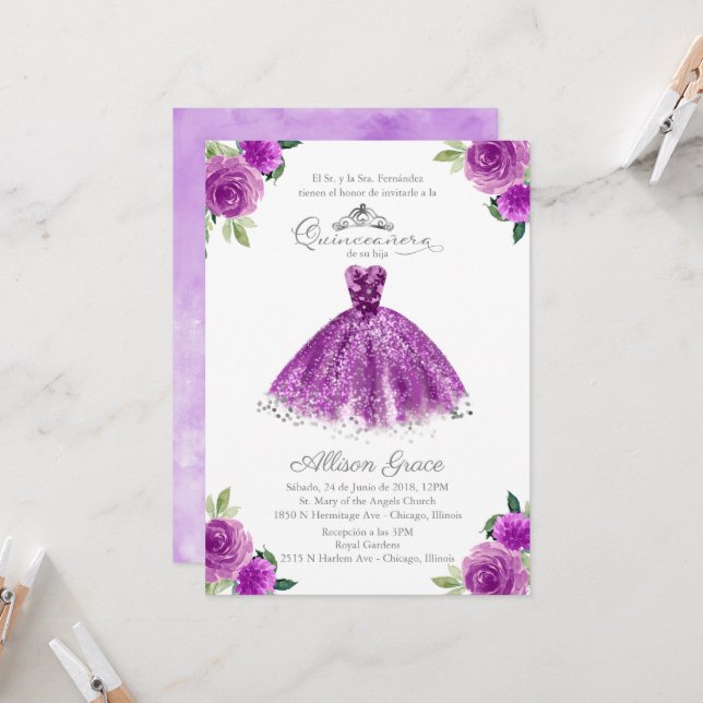 Invitación a Quinceanera Floral de púrpura español (Anverso/Reverso In Situ)