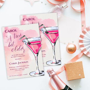Invitación a un cumpleaños rosado con cóctel un po