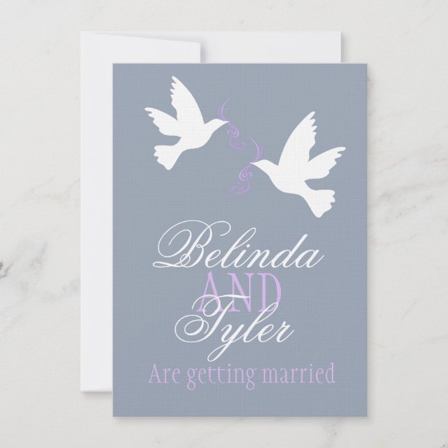 Invitación a una boda gris púrpura de dos aves de  (Anverso)