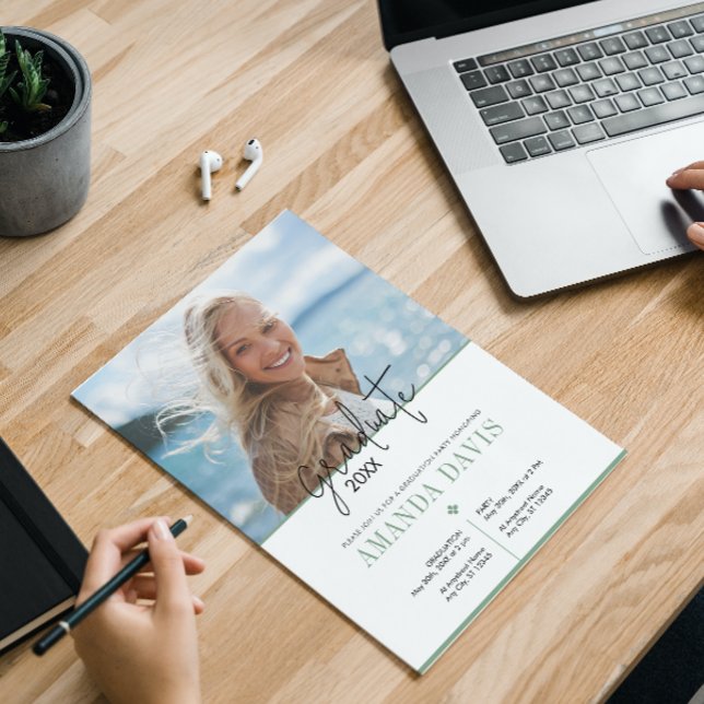 Invitación a una fiesta de graduación de fotos mod (Subido por el creador)