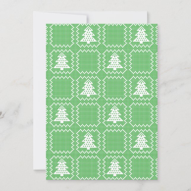 Invitación Acogedor patrón de suéter feo de árbol de Navidad  (Anverso)