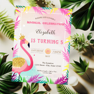 Invitación Adorables hojas de palma y flamencos rosa con purp