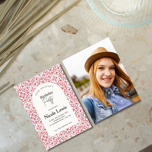 Invitación Adorno de Mandala y Patrón Árabe Carmesí (Subido por el creador)