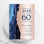 Invitación Agate azul de la Marina de Oro Rosa Sorpresa 60 cu<br><div class="desc">El oro azul marino y el oro rosa sorprenden la invitación de la fiesta de cumpleaños número 60. Elegante diseño moderno con acuarela azul real agate fondo geodésico de mármol, rosa purpurina falso de oro y letra de escritura tipográfica. La carta de invitación de moda es perfecta para una elegante...</div>