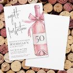 Invitación Ageto A Perfection Wine 50th Birthday Party<br><div class="desc">Ageto A La Perfección Invitación Rubor Pink 50th Birthday Wine. Este diseño adorable y elegante es perfecto para celebrar cincuenta con estilo. En la parte delantera hay una suave botella de vino rosa de color azul con un arco rosa ondulado que le da un toque divertido y femenino. Hay un...</div>