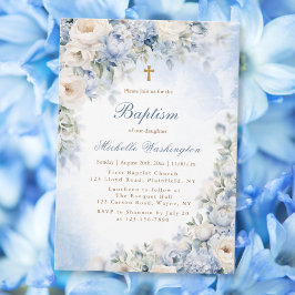 Invitación al bautismo de flores azules y marfileñ