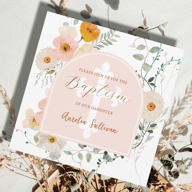 Invitación al bautismo en arco de flores silvestre (Subido por el creador)