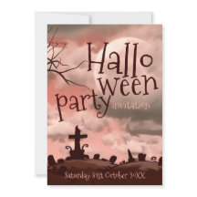 Invitación al cementerio de Halloween con cielo ro