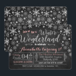 Invitación al cumpleaños de Chalkboard Winter Wond<br><div class="desc">Anuncie el cumpleaños del fiesta de la Maravilla de Invierno de su hijo con estas invitaciones de copos de nieve de Chalkboard con efecto purpurina rosa, blanco y plateado. * El purpurina es un efecto estilo, no se utiliza ningún purpurina real en la realización de este diseño. Todos los diseños...</div>
