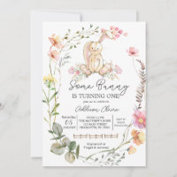 Invitación al cumpleaños de conejo, un conejito se