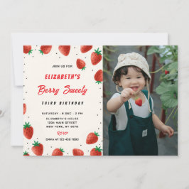 Invitación al cumpleaños de fresa, foto blanca