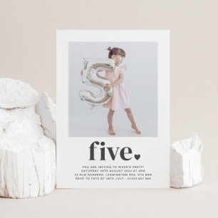Invitación al cumpleaños de la foto de Five Heart