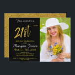 Invitación al cumpleaños del 21º Relieve metalizad<br><div class="desc">Vigésimo primer Relieve metalizado dorado negro y falso elegante invitación de cumpleaños. La foto de esta invitación se puede actualizar así como el nombre,  la fecha y la ubicación.</div>