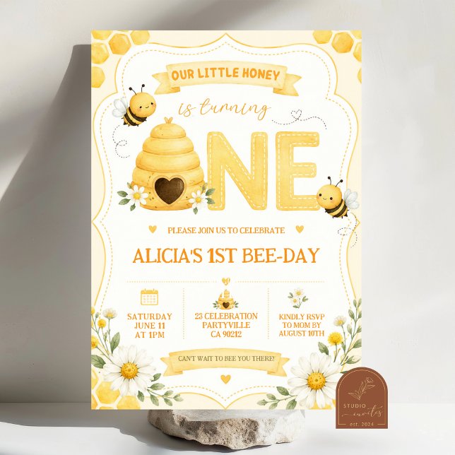 Invitación al primer cumpleaños de Daisy Yellow Ho (Subido por el creador)
