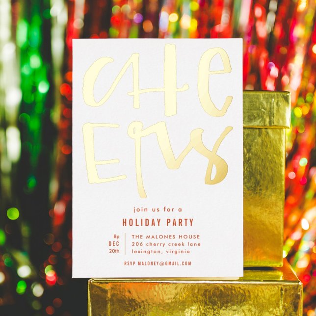 Invitación al Relieve metalizado dorado de fiesta  (Gold foil and hand lettered CHEERS holiday party Christmas card.)