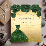 Invitación al vestido de oro verde esmeralda Sweet<br><div class="desc">Una invitación moderna, elegante y glamurosa para una fiesta de 16 y 16 años. Un fondo de oro falso con polvo verde falso purpurina, un vestido verde esmeralda y rosas verdes, flores. El nombre está escrito con una escritura de estilo con letras a mano moderna. Personalice y agregue los detalles...</div>