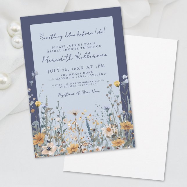 Invitación Algo de ducha azul de flores silvestres (Something Blue Wildflower Bridal Shower Invitation)