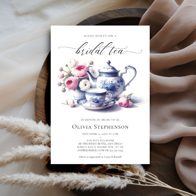 Invitación Algo de Rosas Blue Toile Moda Bridal Tea Shower (bridal tea invitation toile chinoiserie blue delft roses floral flower elegant modern classic chic)