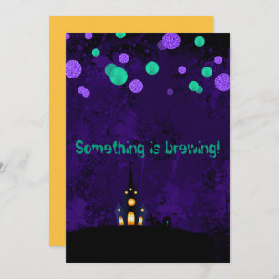 Invitación Algo se está preparando para la fiesta de Hallowee