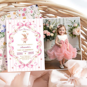Invitación Algun conejo tiene un lazo rosa de gingham en su 1