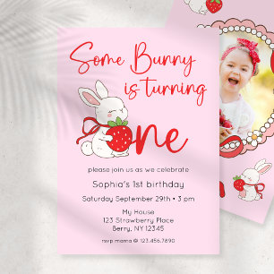 Invitación Alguno Conejo Fresa 1er Cumpleaños Foto