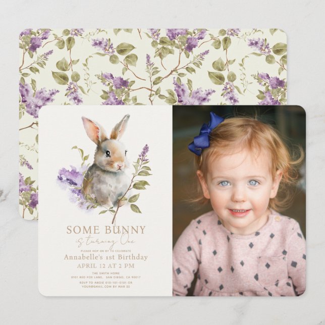 Invitación Algunos Bunny Purple Lilac Floral Foto de primer c (Anverso / Reverso)