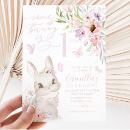 Invitación Algunos conejitos son mariposa floral de primer cu