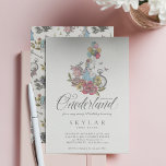 Invitación Alicia Vintage de color de agua en cumpleaños de u<br><div class="desc">Invite a sus huéspedes a su cita más importante con nuestra hermosa y vintage invitación a la fiesta de primer cumpleaños con temática de ONEderland. Perfecto para un cumpleaños de Alicia en el país de las maravillas. El diseño presenta una mezcla de nuestros propios florales originales dibujados a mano y...</div>