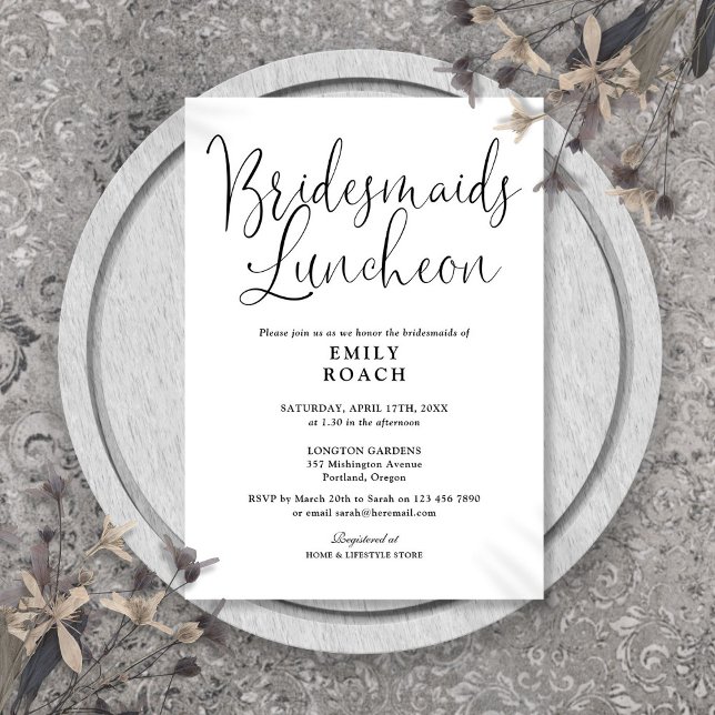 Invitación Almuerzo de Damas de Honor con Guion Moderno en Bl (Black And White Modern Script Bridesmaids Luncheon Invitation)