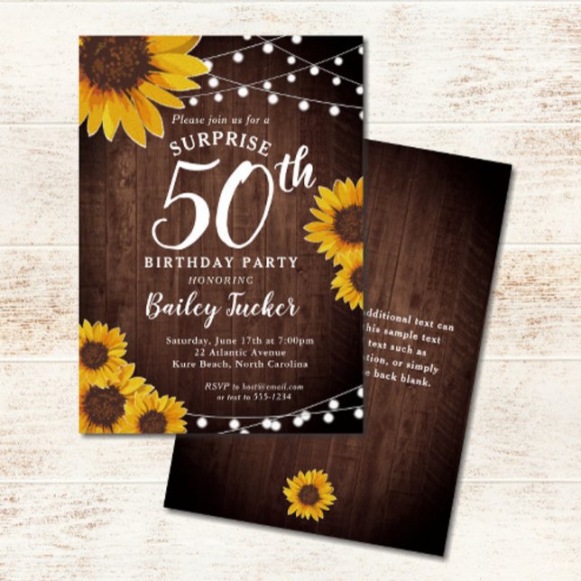 Invitación Amanecer 50 Aniversario del Giro Rústico y las Luc (Rustic Sunflowers & String Lights on Wood 50th Birthday Party Invitation)