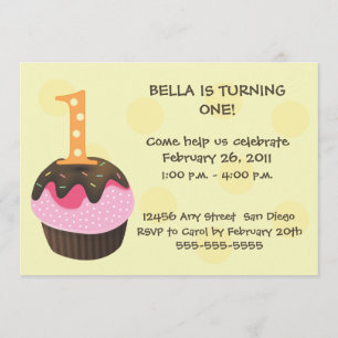 Invitación Amarillo de la magdalena 1 del feliz cumpleaños