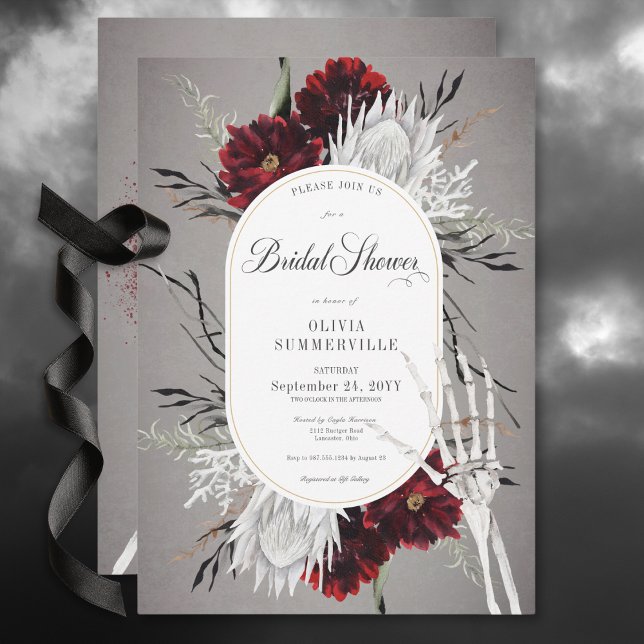 Invitación Amor y Huesos Escandalizados Red Floral Bridal Sho (Love & Bones Spooky Red Floral Bridal Shower Invitation)