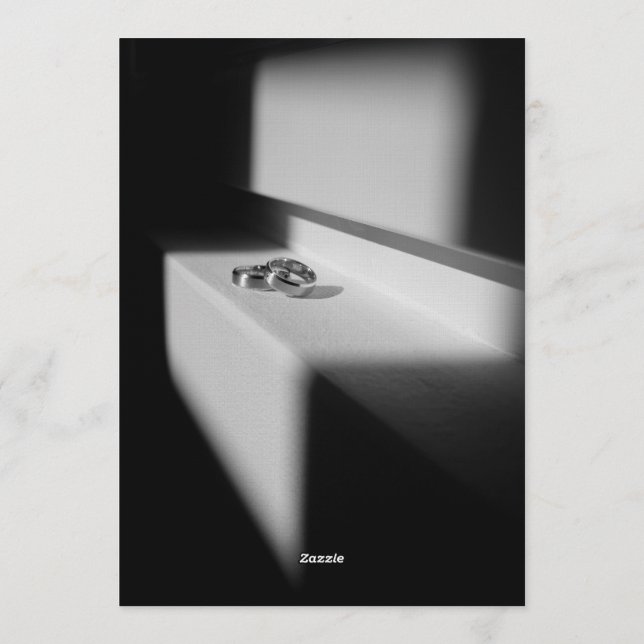 Invitación Anillos de compromiso modernos de anillos de sombr (Reverso)