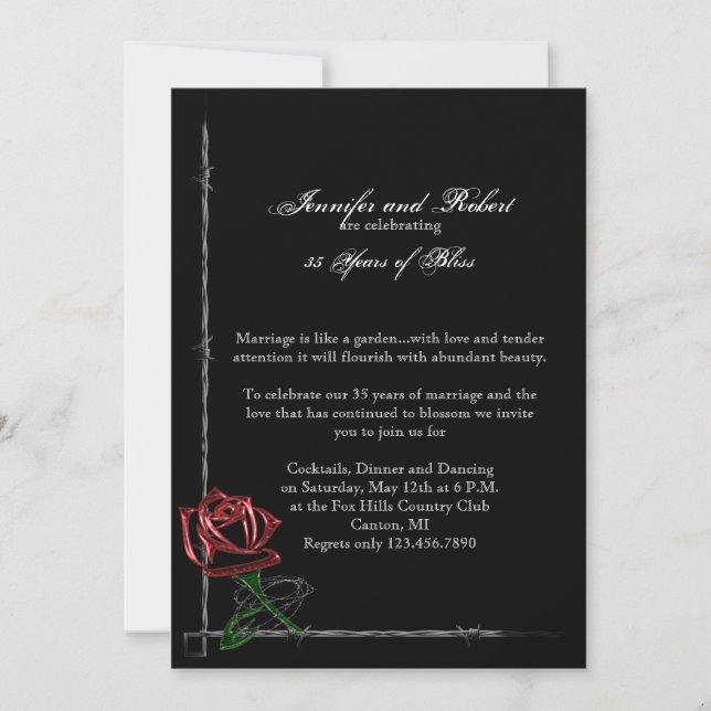 Invitación Aniversario de bodas de alambre de púas y rosa gót (Anverso)