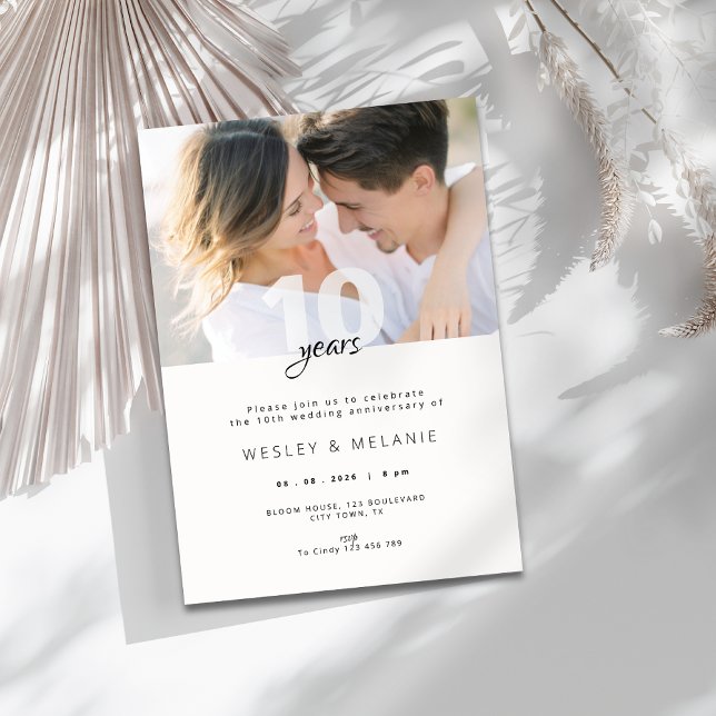 Invitación Aniversario de bodas moderno con foto número 10  (modern 10th wedding anniversary invitation with photo)