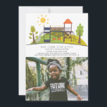 Invitación Aniversario de la foto de Park Playground Kids<br><div class="desc">Esta tierna y moderna invitación a correr, escalar, deslizarse y jugar a los niños para su cumpleaños incluye un tobogán, columpios y un puente bajo el sol con árboles. El reverso presenta un fondo verde claro con motivos arbóreos. Personalice sus necesidades. Puedes encontrar más productos a juego en mi tienda....</div>