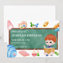 Aniversario de la pizarra del chico de la escuela