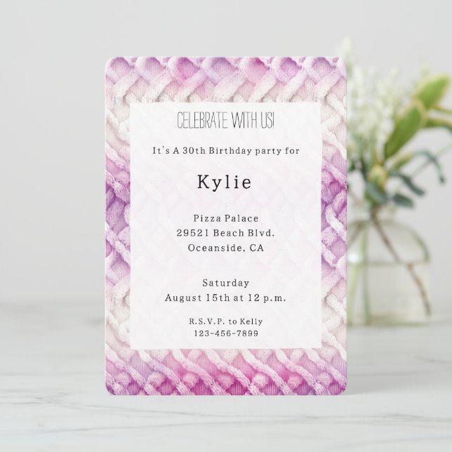 Invitación Aniversario del Resumen Blanco Rosa y Cálido Girly (Anverso de pie)