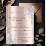Invitación Aniversario del Rosa de Boda de oro de Purpurina P<br><div class="desc">Moderno,  moda y glamuroso con purpurinas plateados gotea sobre un fondo de oro rosa.</div>