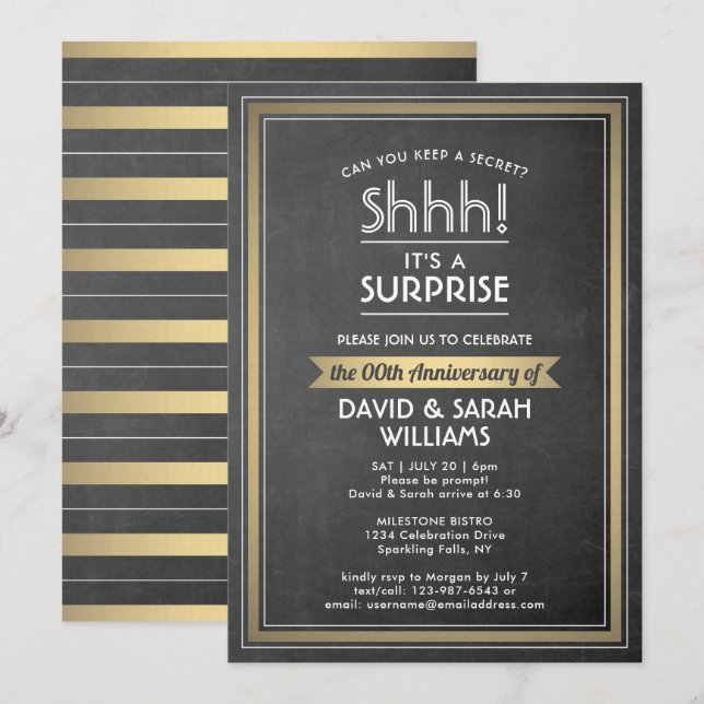 Invitación Aniversario Sorpresa Fiesta Black Chalkboard y Oro (Anverso / Reverso)