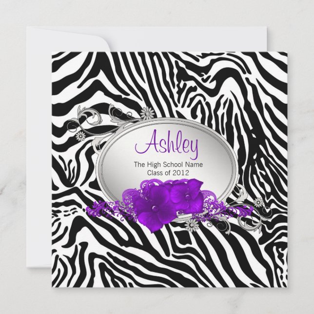 Invitación Anuncios de graduación de cebra morada de chicas (Anverso)