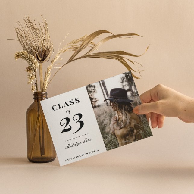 Invitación Anuncios de graduación fotográfica de tipografía m (Subido por el creador)