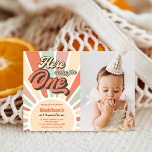 Invitación Aquí Viene La Foto De Un Sunshine El Primer Cumple