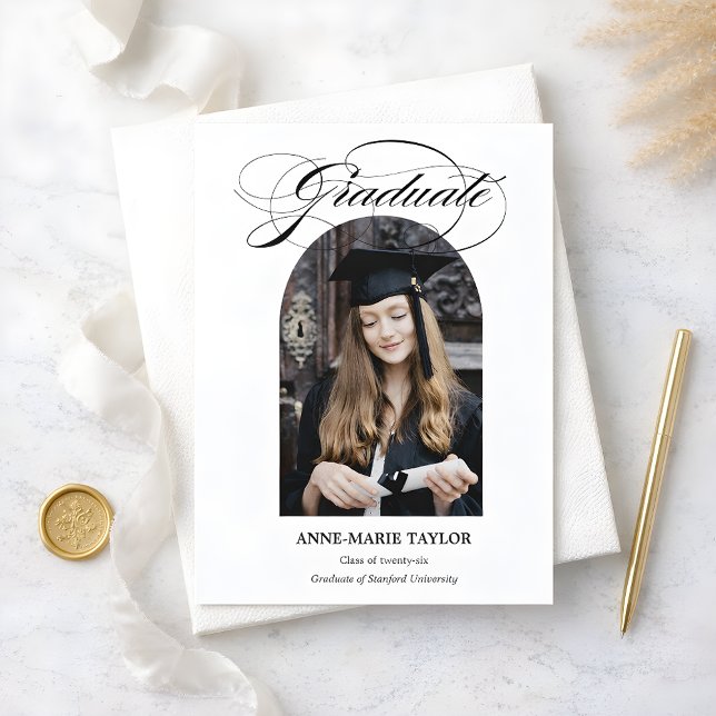 Invitación Arched Photo and Script Graduate Announcement (Subido por el creador)