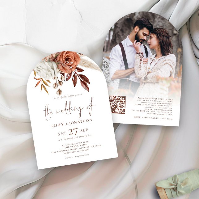 Invitación Arco de Boda de código QR para raya Terracota Flor (front and back view)