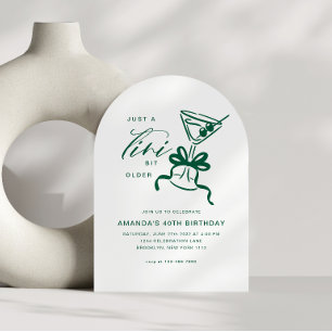 Invitación Arco de cumpleaños verde chic minimalista de Marti