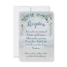 Arco de flores de boda en el océano Recepción