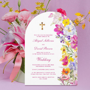 Invitación Arco de flores silvestres brillantes boda religios